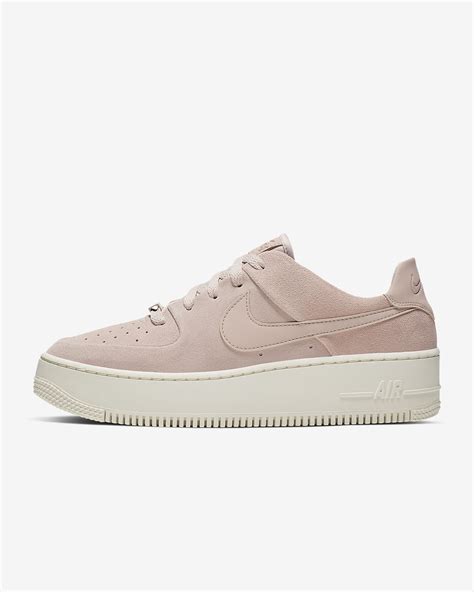 niet markerende zool nike air force sage low|Nike Air Force 1 Sage Low Women's Shoe. Nike NL.